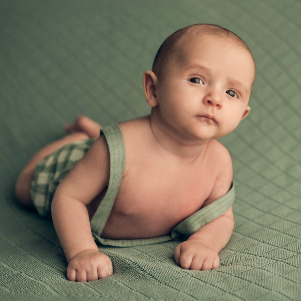 Fotografía infantil, seguimiento del crecimiento, estilo Estudio M.